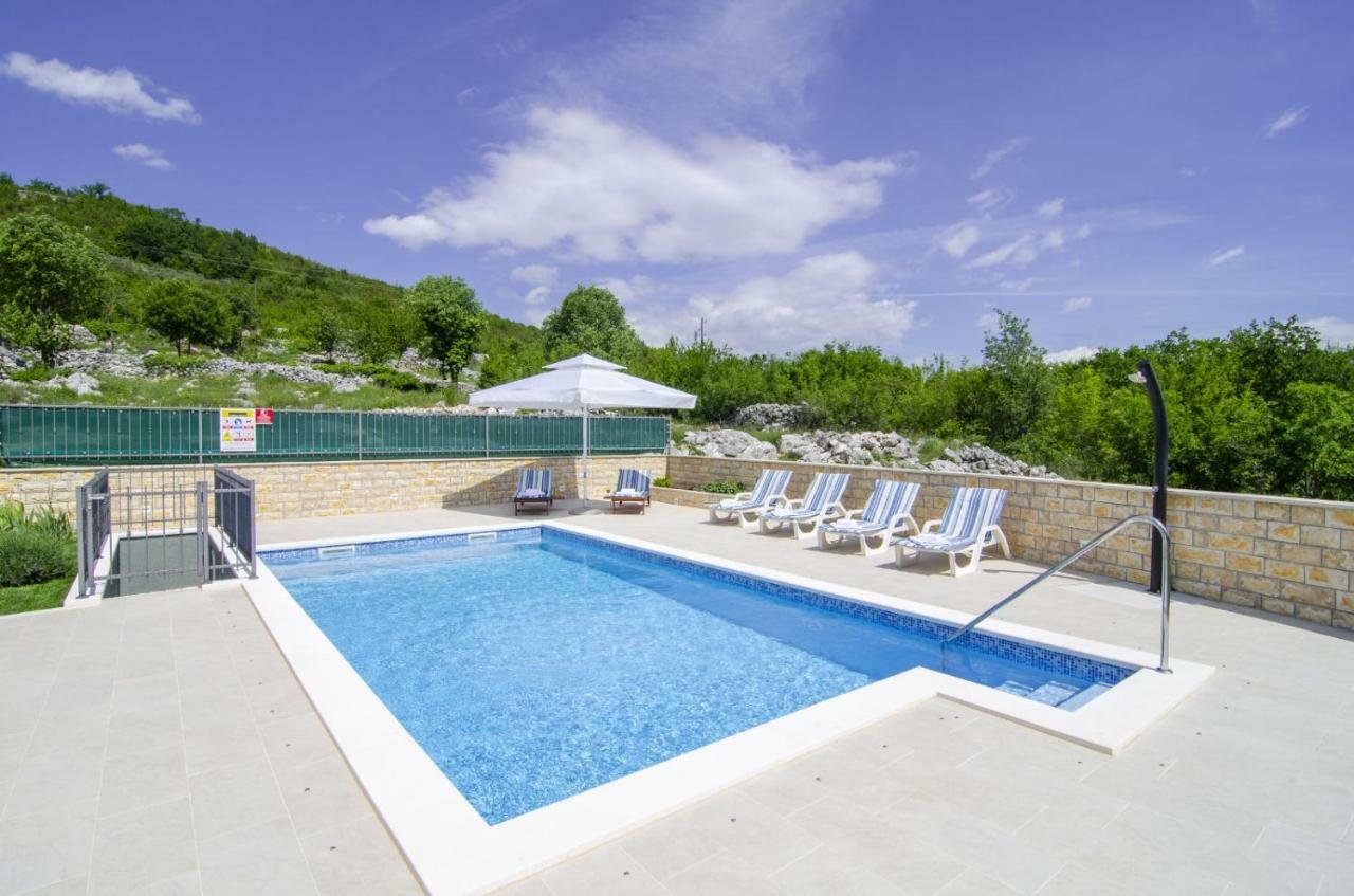 Villa Katja Omis Ngoại thất bức ảnh